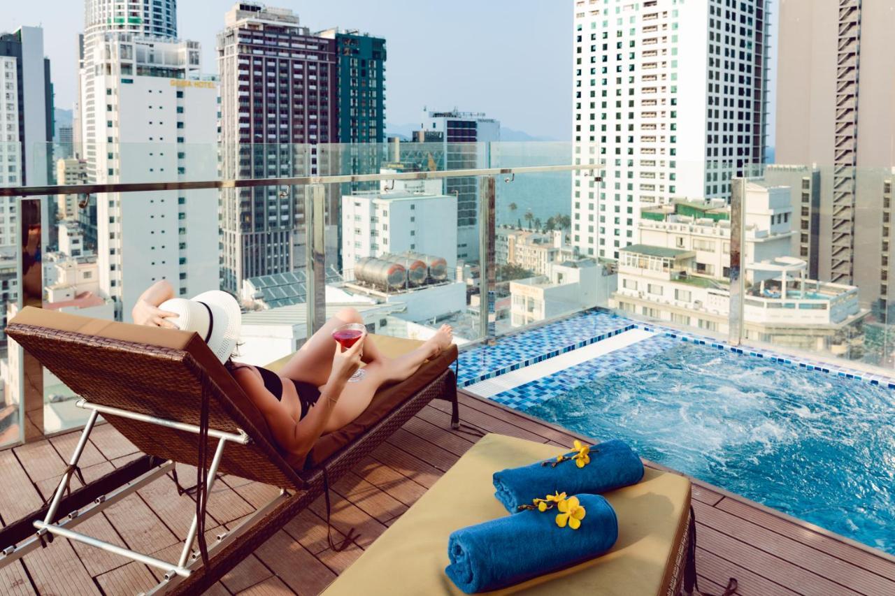 Agnes Hotel Managed By Dhg Nha Trang Exterior photo